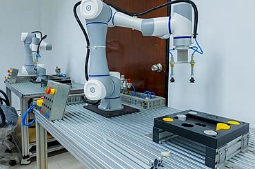 Robot Kontrol Kabinleri